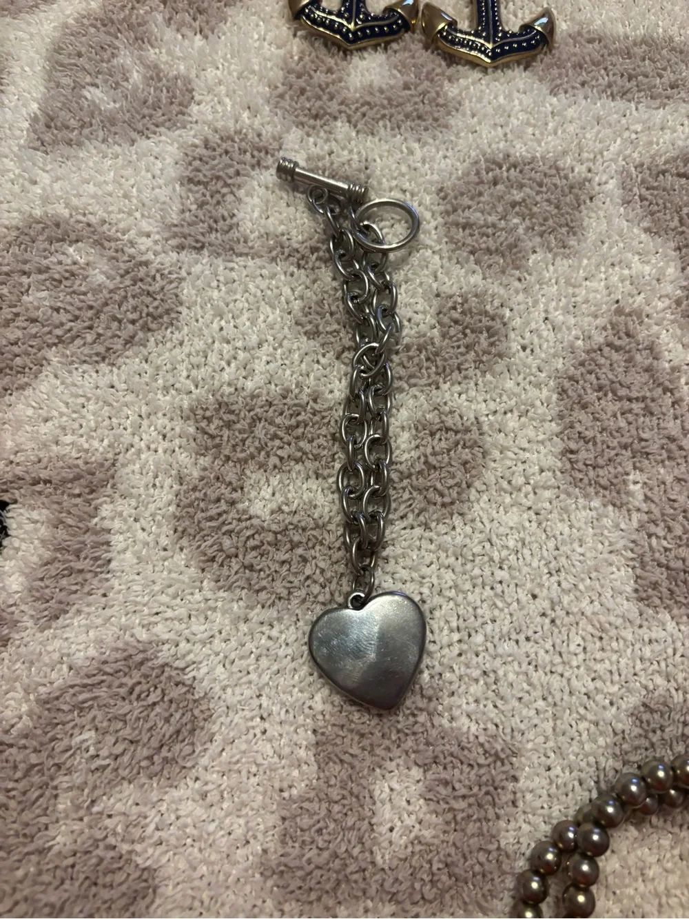 Silver heart toggle bracelet